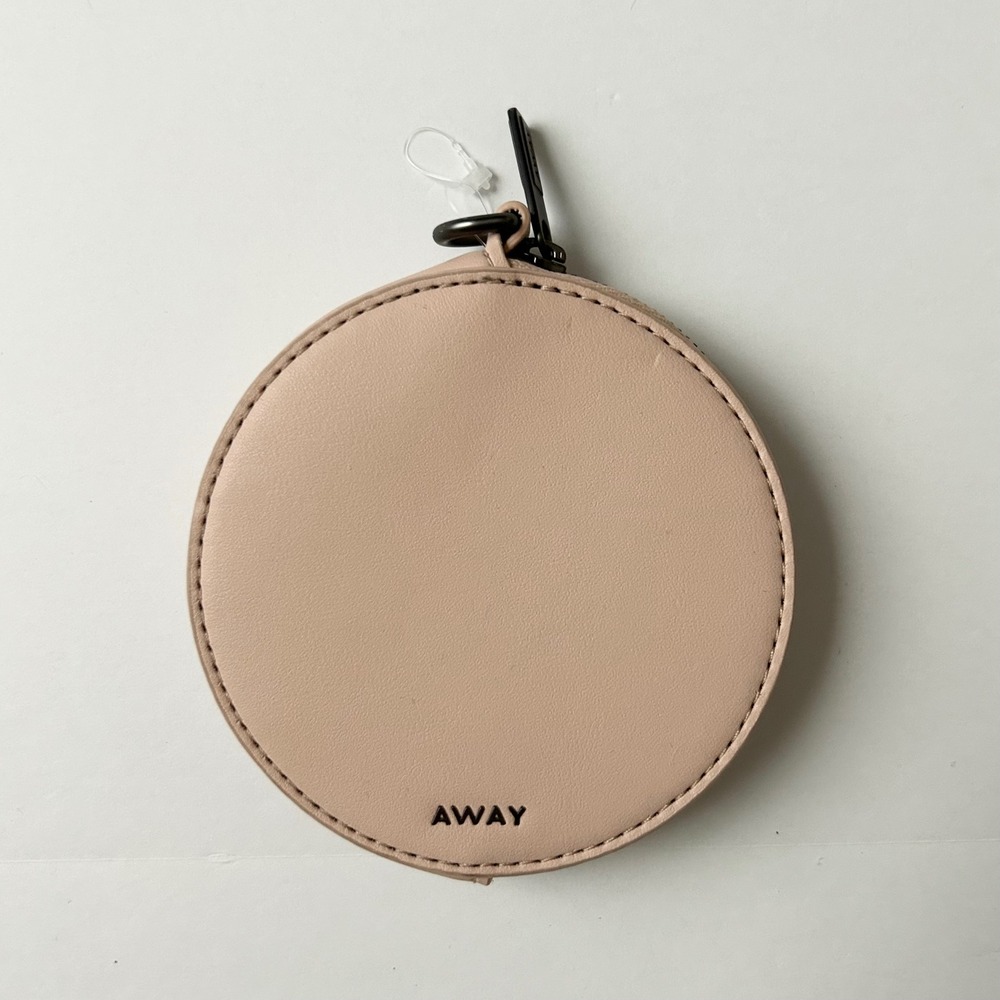 Away Leather The Circle Zip Pouch Blush Pink Minimalist Travel Wallet Accessory